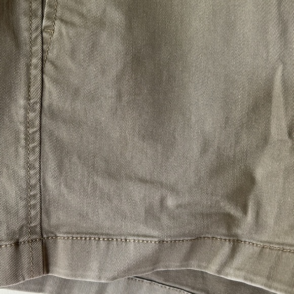 J. Crew khaki shorts, size 2 - Picture 4 of 5